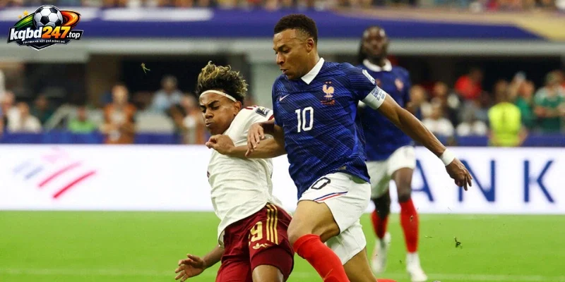 Kylian Mbappe Mất Cơ Hội Giành Vé Vào Chung Kết World Cup 3 Khu trung tuyến tuyển Pháp sa sút