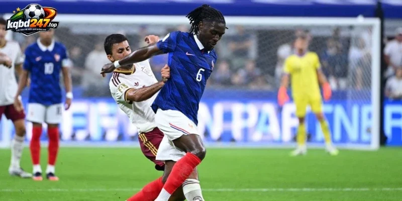 Chelsea Cạnh Tranh Gắt Gao Để Chiêu Mộ Về Tay Tiền Vệ Manu Kone 3 Manu Kone nằm trong kế hoạch phát triển của Chelsea