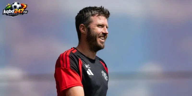 Michael Carrick Đưa Ra Quyết Định Về Chân Sút Shea Lacey 1 Michael Carrick đưa ra quyết định về chân sút Shea Lacey