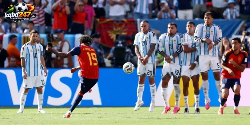 Trận đấu đầy căng thẳng giữa tây Ban Nha và Argentina 